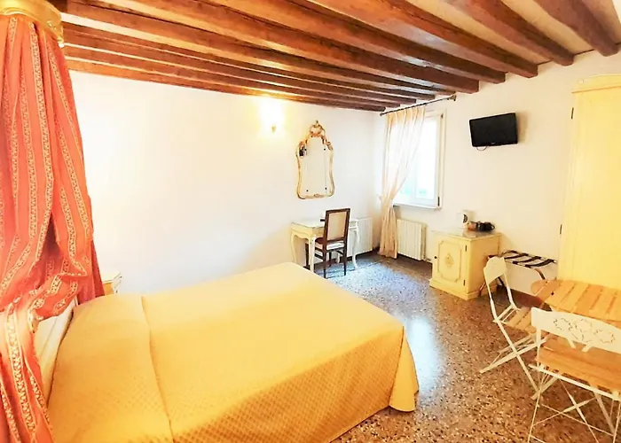 巴巴里戈酒店 招待所